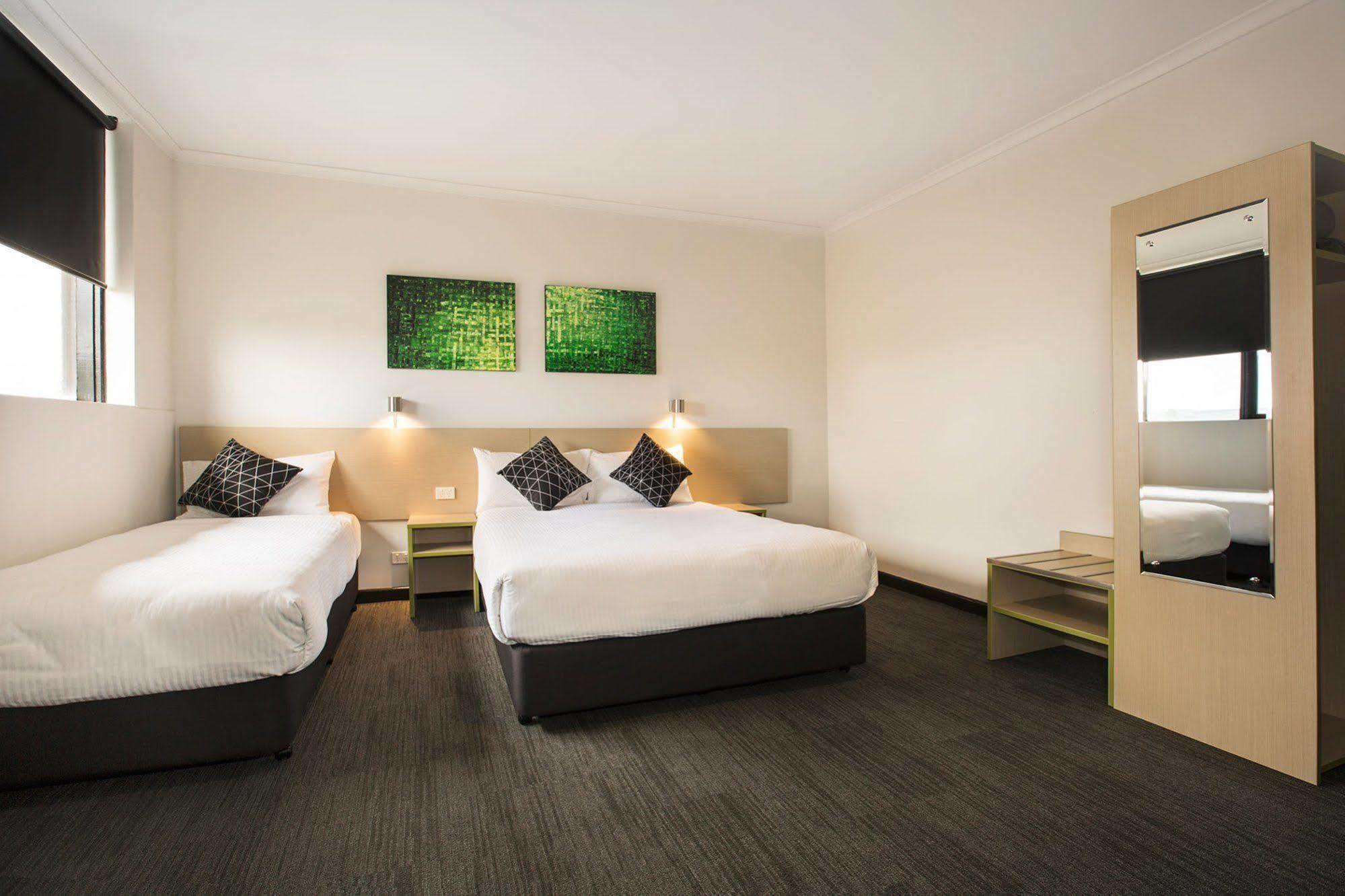 Nightcap At St Albans Hotel Bagian luar foto